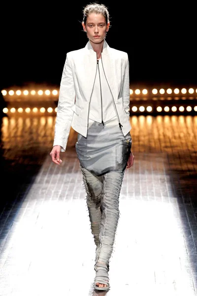 Look 20